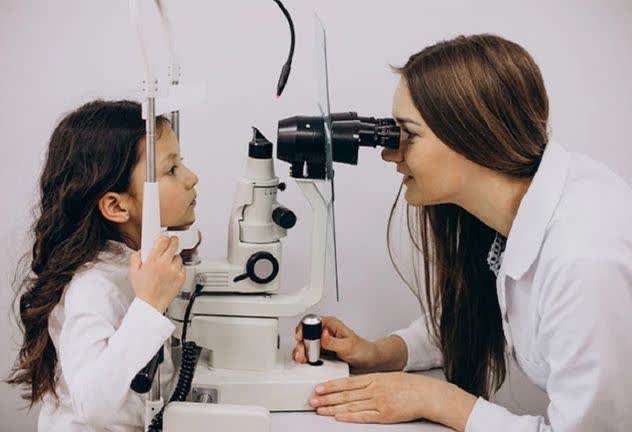 Optometrist
